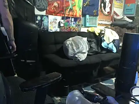 Snapshot of CloudDadddyyy420 chatting on December 31, 2024, 8:48 am CloudDadddyyy420 online show from December 31, 2024, 8:48 am