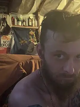 Snapshot of CloudDadddyyy420 chatting on January 28, 2025, 11:28 pm CloudDadddyyy420 online show from January 28, 2025, 11:28 pm