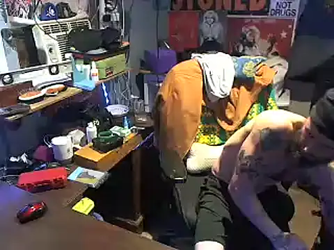 Snapshot of CloudDadddyyy420 chatting on February 2, 2025, 11:21 pm CloudDadddyyy420 online show from February 2, 2025, 11:21 pm