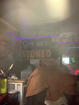 Snapshot of CloudDadddyyy420 chatting on February 10, 2025, 6:09 am CloudDadddyyy420 online show from February 10, 2025, 6:09 am