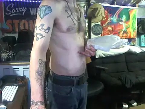 Snapshot of CloudDadddyyy420 chatting on February 12, 2025, 7:34 am CloudDadddyyy420 online show from February 12, 2025, 7:34 am