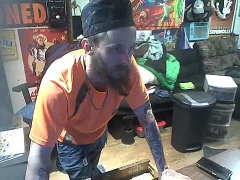 Snapshot of CloudDadddyyy420 chatting on March 1, 2025, 9:37 pm CloudDadddyyy420 online show from March 1, 2025, 9:37 pm