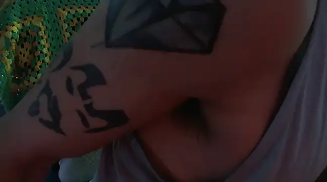 Snapshot of CloudDadddyyy420 chatting on March 10, 2025, 8:45 pm CloudDadddyyy420 online show from March 10, 2025, 8:45 pm