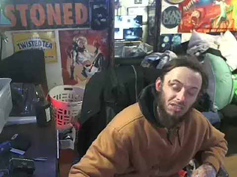 Snapshot of CloudDadddyyy420 chatting on March 20, 2025, 4:18 am CloudDadddyyy420 online show from March 20, 2025, 4:18 am