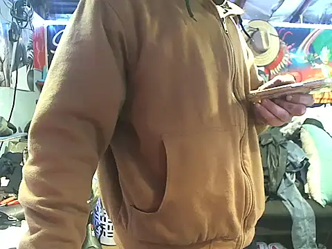 Snapshot of CloudDadddyyy420 chatting on March 20, 2025, 5:36 pm CloudDadddyyy420 online show from March 20, 2025, 5:36 pm