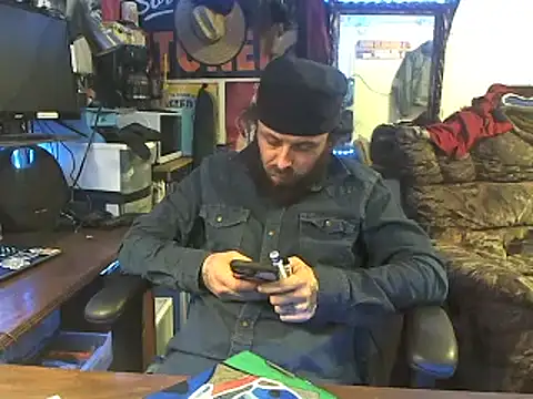 Snapshot of CloudDadddyyy420 chatting on September 9, 2025, 7:41 am CloudDadddyyy420 online show from September 9, 2025, 7:41 am