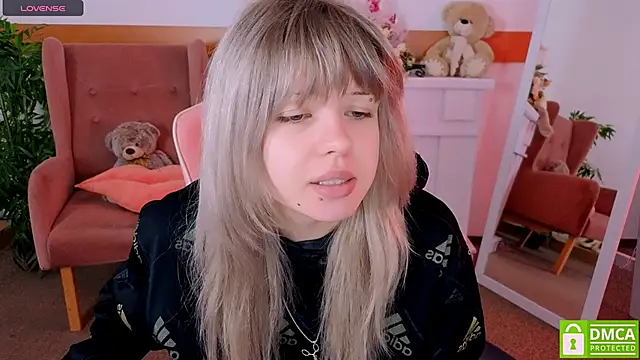 Grace and  Jacob online show from December 18, 2025, 7:14 am