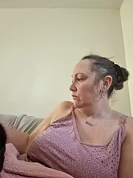 Wisie Cutie online show from February 22, 2025, 2:41 pm