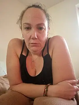 Wisie Cutie online show from December 20, 2025, 1:18 pm