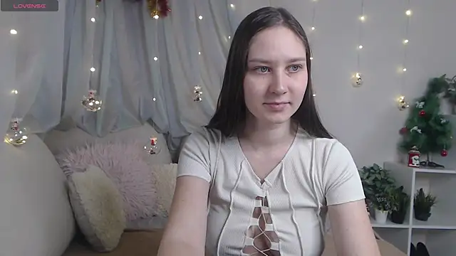 Snapshot of MollyBrams chatting on January 2, 2025, 12:13 pm MollyBrams online show from January 2, 2025, 12:13 pm