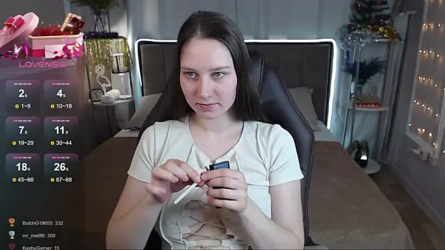 Snapshot of MollyBrams chatting on January 19, 2025, 8:07 am MollyBrams online show from January 19, 2025, 8:07 am