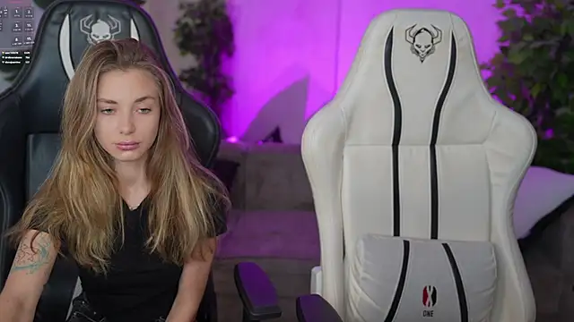 Kisasolo online show from September 13, 2025, 2:50 pm