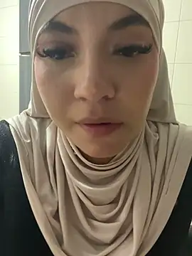 Snapshot of Sooffii_1 chatting on February 27, 2025, 5:56 am Sooffii 1 online show from February 27, 2025, 5:56 am