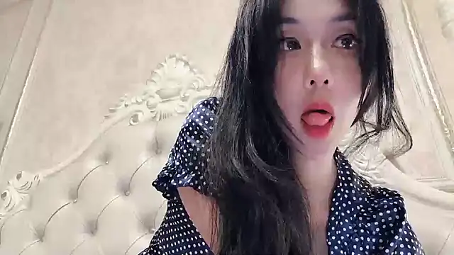 Snapshot of Jeanie_Tiya chatting on February 3, 2025, 2:34 pm Jeanie Tiya online show from February 3, 2025, 2:34 pm