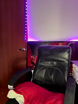 salome polaniiee online show from October 8, 2025, 6:22 am