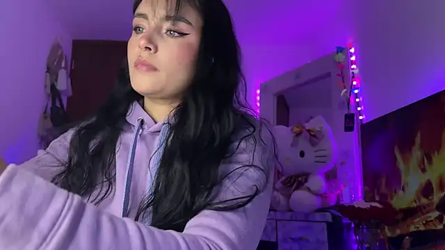 salome polaniiee online show from December 2, 2025, 6:52 am