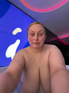 BBW Nora online show from March 20, 2026, 1:38 pm