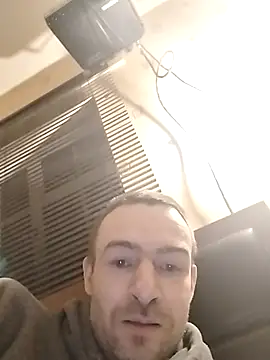 Snapshot of Erimyka chatting on February 3, 2026, 2:53 am Erimyka online show from February 3, 2026, 2:53 am