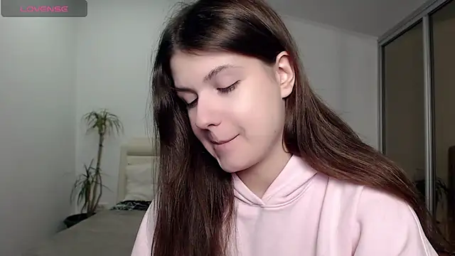 Snapshot of SayMeow_ chatting on February 5, 2025, 8:35 pm SayMeow online show from February 5, 2025, 8:35 pm