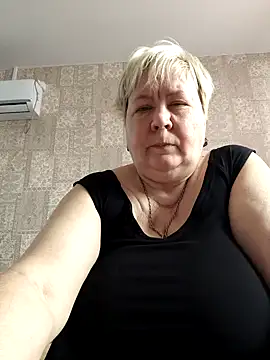 EffectFiona online show from February 23, 2025, 10:28 am