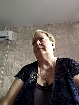 EffectFiona online show from February 26, 2026, 12:04 pm