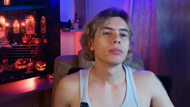 Snapshot of dimitri_tv chatting on October 12, 2025, 1:37 am dimitri tv online show from October 12, 2025, 1:37 am