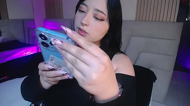 Miss Loise online show from October 20, 2025, 3:51 am