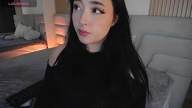 Miss Loise online show from November 29, 2025, 3:09 am