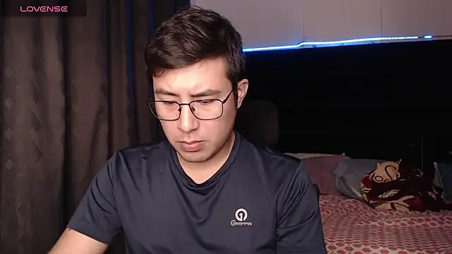 andrewmhilton  online show from January 17, 2026, 7:13 am