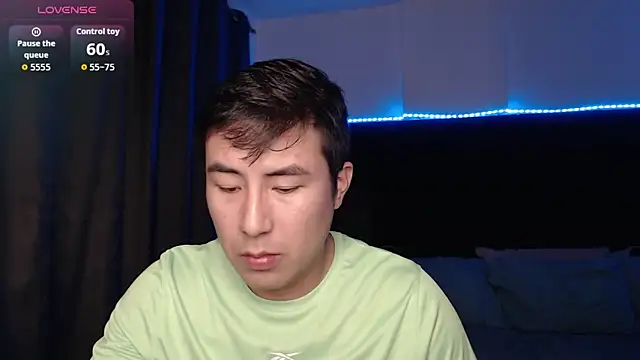 andrewmhilton  online show from March 10, 2026, 8:08 am