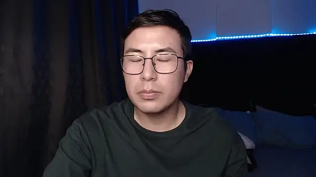 andrewmhilton  online show from March 21, 2026, 5:56 am