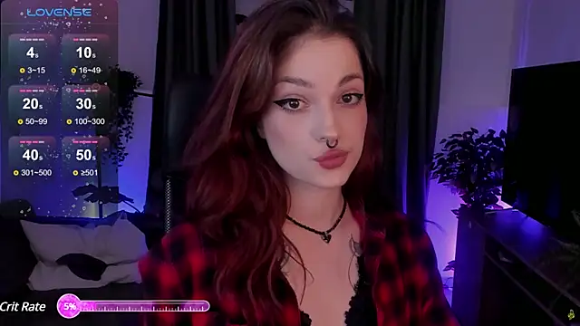 Snapshot of BratzieDarsie chatting on December 26, 2024, 8:18 am BratzieDarsie online show from December 26, 2024, 8:18 am