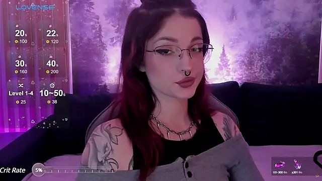 Snapshot of BratzieDarsie chatting on January 7, 2025, 11:37 am BratzieDarsie online show from January 7, 2025, 11:37 am