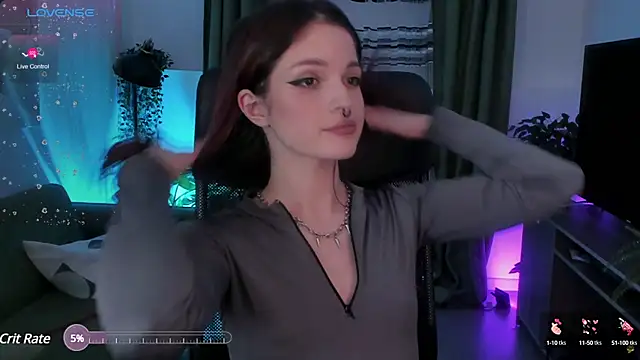 Snapshot of BratzieDarsie chatting on January 9, 2025, 3:01 pm BratzieDarsie online show from January 9, 2025, 3:01 pm