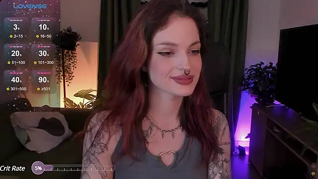 Snapshot of BratzieDarsie chatting on January 10, 2025, 8:29 am BratzieDarsie online show from January 10, 2025, 8:29 am