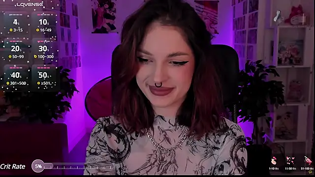 Snapshot of BratzieDarsie chatting on January 28, 2025, 8:25 am BratzieDarsie online show from January 28, 2025, 8:25 am