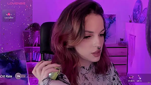 Snapshot of BratzieDarsie chatting on March 5, 2025, 8:21 am BratzieDarsie online show from March 5, 2025, 8:21 am