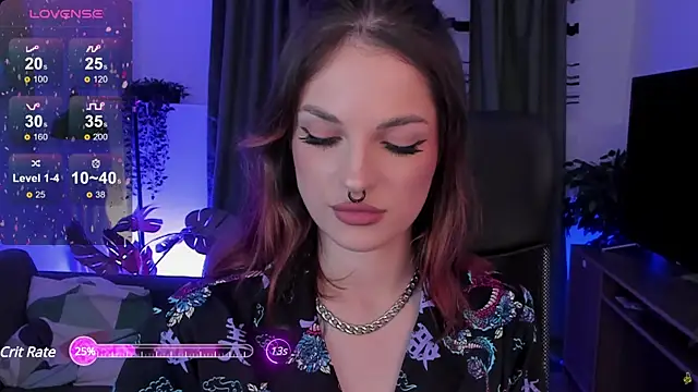 Snapshot of BratzieDarsie chatting on March 10, 2025, 11:42 am BratzieDarsie online show from March 10, 2025, 11:42 am