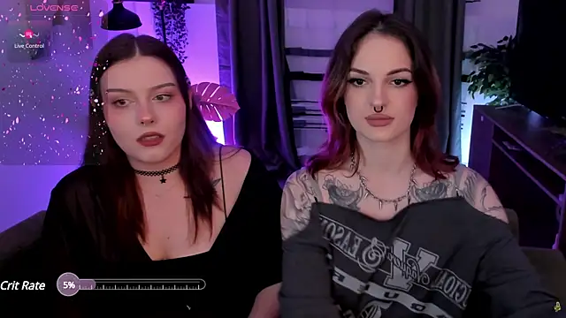 Snapshot of BratzieDarsie chatting on March 14, 2025, 11:45 am BratzieDarsie online show from March 14, 2025, 11:45 am