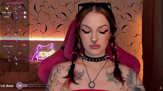 Snapshot of BratzieDarsie chatting on September 23, 2025, 9:01 am BratzieDarsie online show from September 23, 2025, 9:01 am