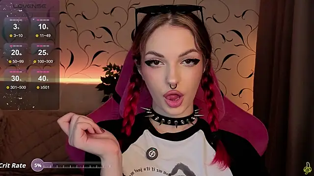 Snapshot of BratzieDarsie chatting on October 25, 2025, 9:28 am BratzieDarsie online show from October 25, 2025, 9:28 am