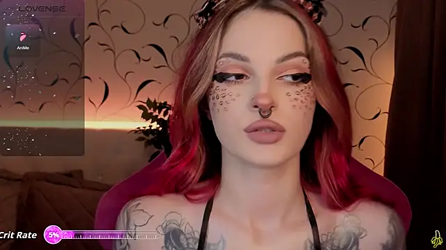 Snapshot of BratzieDarsie chatting on October 31, 2025, 10:05 am BratzieDarsie online show from October 31, 2025, 10:05 am