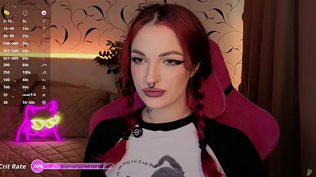 Snapshot of BratzieDarsie chatting on February 5, 2026, 11:04 am BratzieDarsie online show from February 5, 2026, 11:04 am