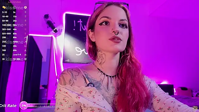 Snapshot of BratzieDarsie chatting on March 4, 2026, 11:49 am BratzieDarsie online show from March 4, 2026, 11:49 am