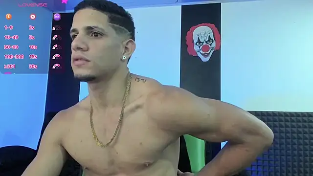 jhonnysnow17 online show from February 12, 2025, 6:19 am