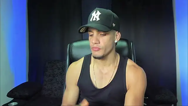 jhonnysnow17 online show from September 29, 2025, 7:40 pm