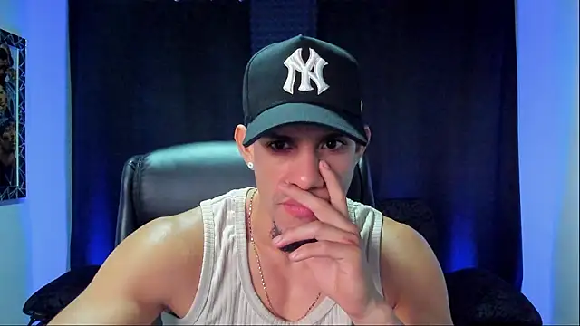 jhonnysnow17 online show from January 31, 2026, 9:35 pm