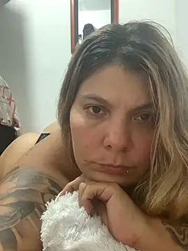 Snapshot of ChloexBigAss chatting on January 5, 2025, 5:30 am ChloexBigAss online show from January 5, 2025, 5:30 am