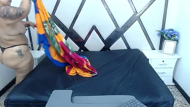 Snapshot of ChloexBigAss chatting on January 13, 2025, 6:16 pm ChloexBigAss online show from January 13, 2025, 6:16 pm