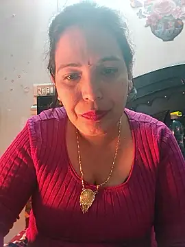 Poojabhabi101 online show from January 18, 2026, 4:55 pm